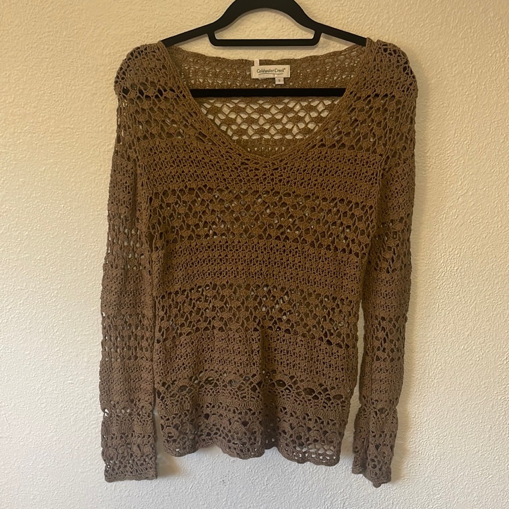 Super cute long sleeve top